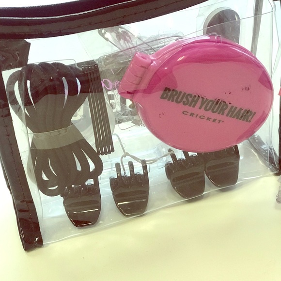 Accessories - Cricket fashion emergency HAIR kit!